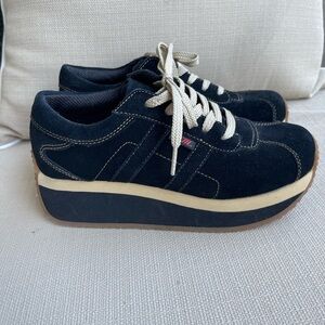 Y2K P-RAIL SNEAKERS SIZE 6.5
